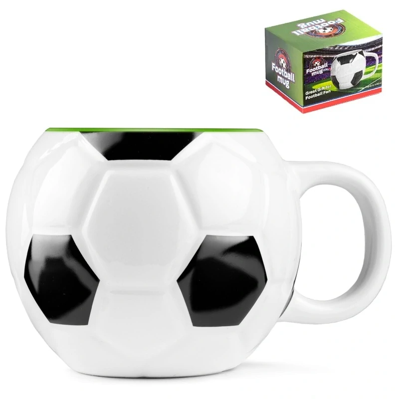 Hrnek pro fotbalistu v krabičce - Fotbalový míč, zelený vnitřek