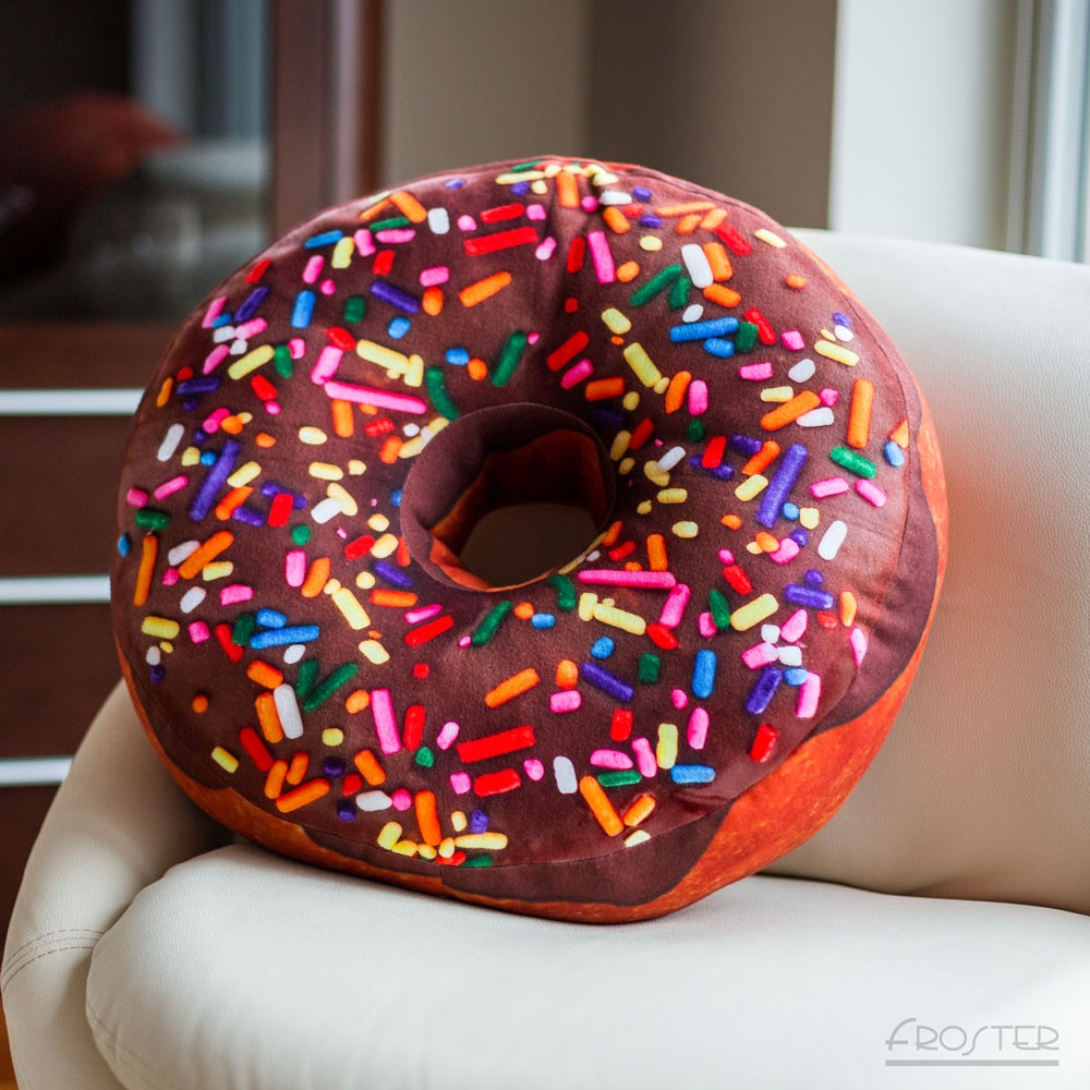 Velký polštář DONUT 45x17cm - Čokoládová poleva