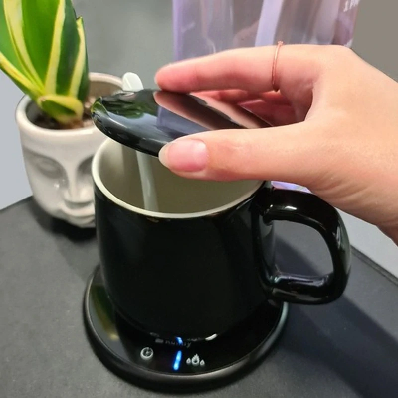 Sada elektrický ohřívač 18 W, hrnek 400 ml s víčkem a lžička – černá
