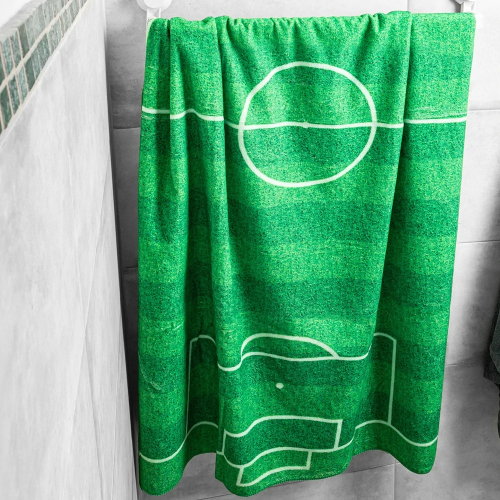 Osuška pro fotbalisty 103x160cm - Fotbalové hřiště