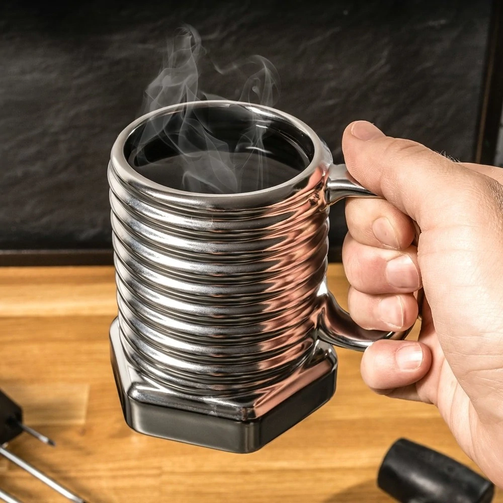 Sada pro kutila – hrnek šroub, nástavec, náramek, multifunkční karta, sprchový gel a klíčenka - Darot