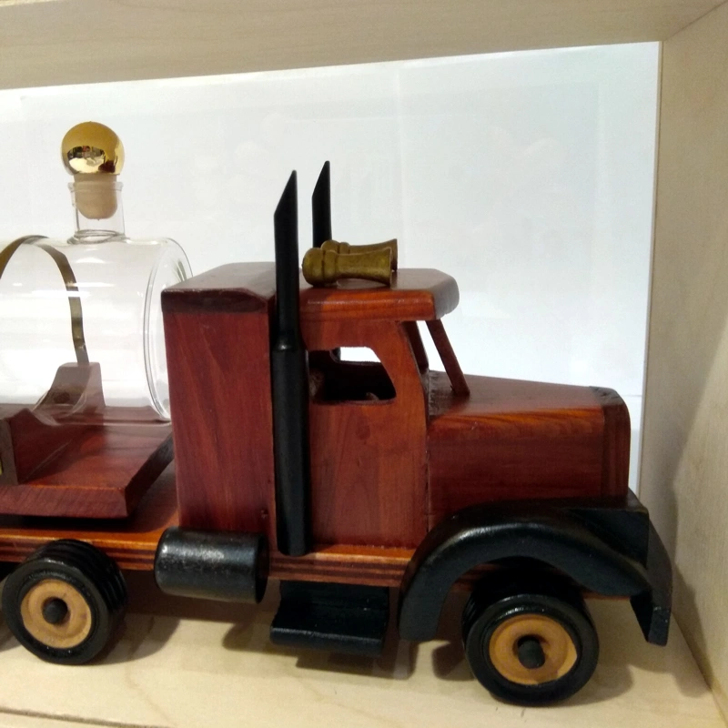 Dárková láhev 0,5l na alkohol - TRUCK