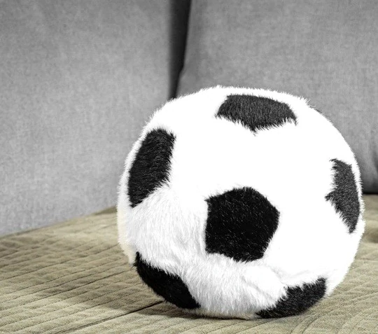 Plyšový fotbalový míč 15 cm – bezpečné hraní doma