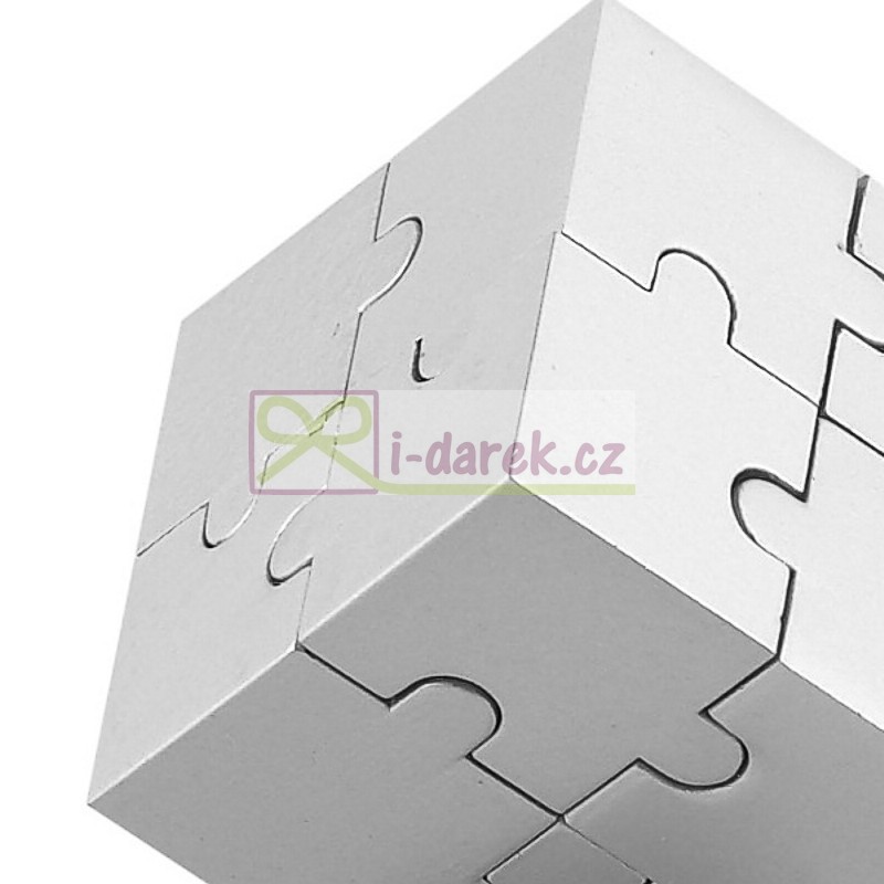 3D kovové puzzle s podstavcem - težítko CUBE