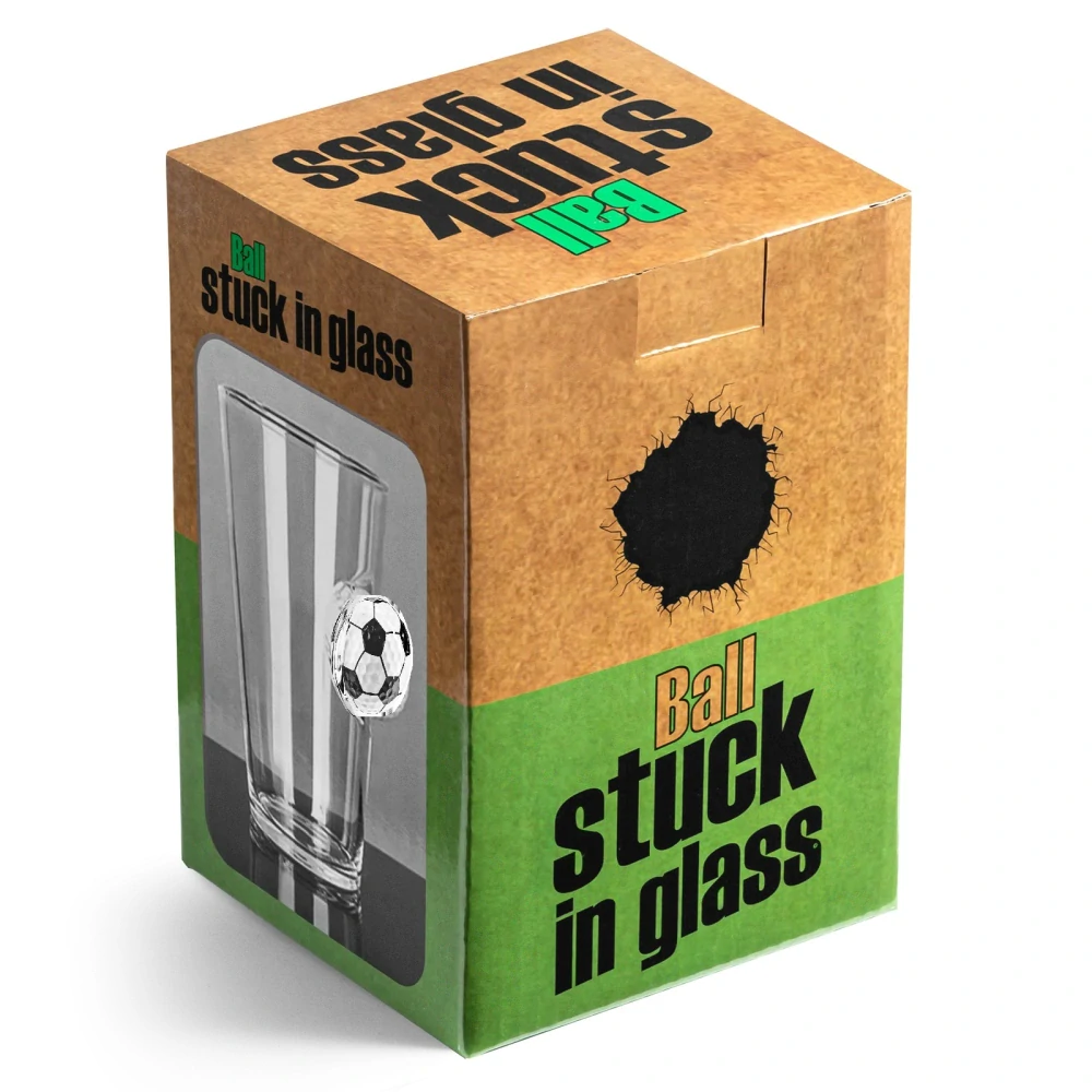 Sklenice pro fotbalistu 450ml - Fotbalový míč vsazený ve skle