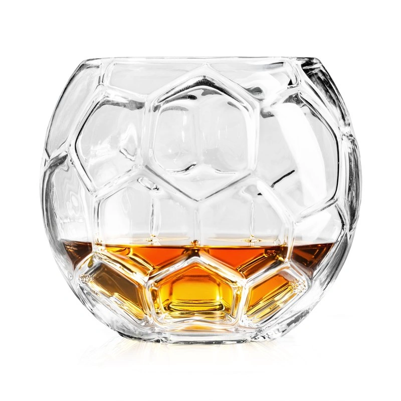 Sklenice na whisky ve tvaru fotbalového míče 300 ml – chladicí kuličky a podtácek v dárkové krabici